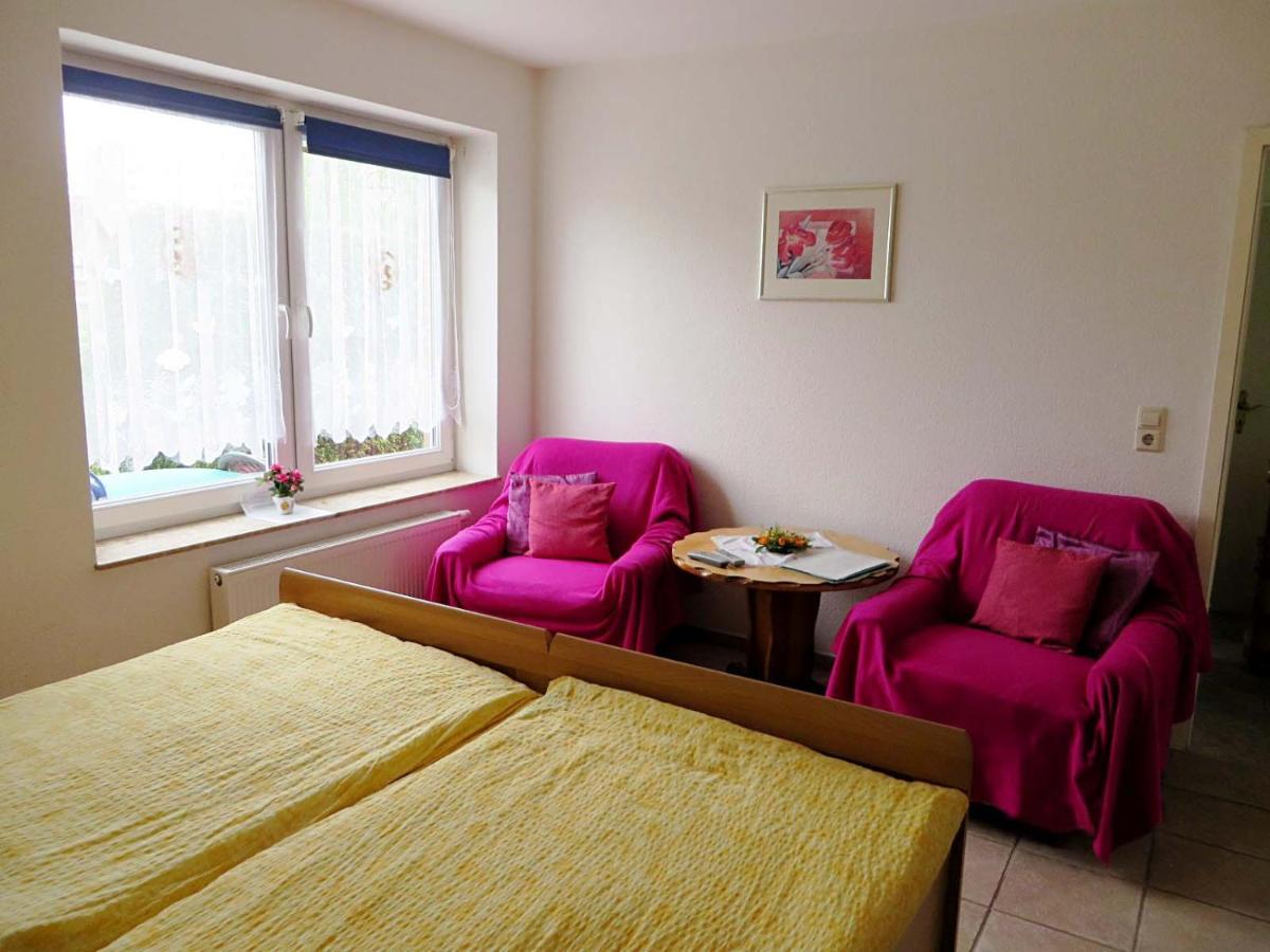 Ferienwohnungen "Marie" Mit Terrassen, Inclusive Park- Und Stellplaetze Am Haus, Mueritz-Strand Nur 700M, Altstadt 10Min, Ruhige Lage, Варен Екстер'єр фото
