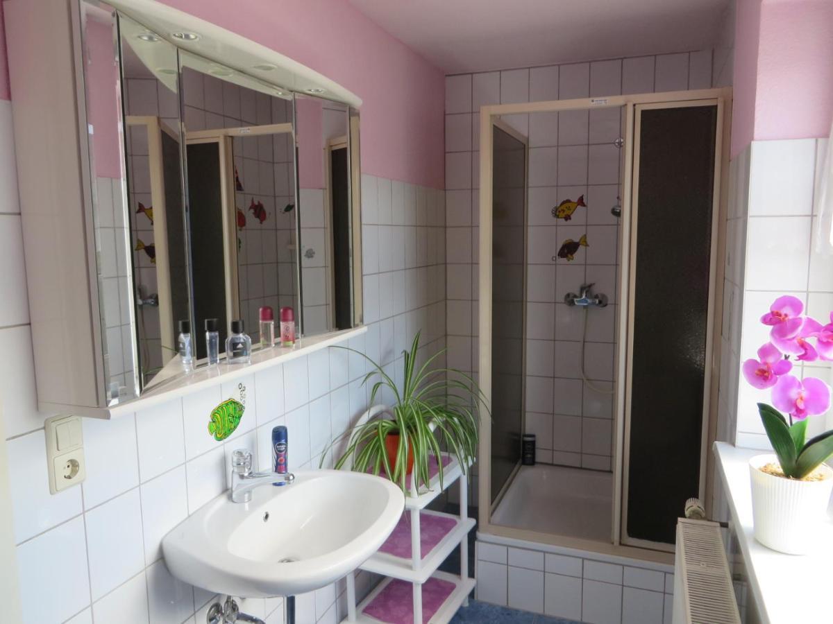 Ferienwohnungen "Marie" Mit Terrassen, Inclusive Park- Und Stellplaetze Am Haus, Mueritz-Strand Nur 700M, Altstadt 10Min, Ruhige Lage, Варен Екстер'єр фото