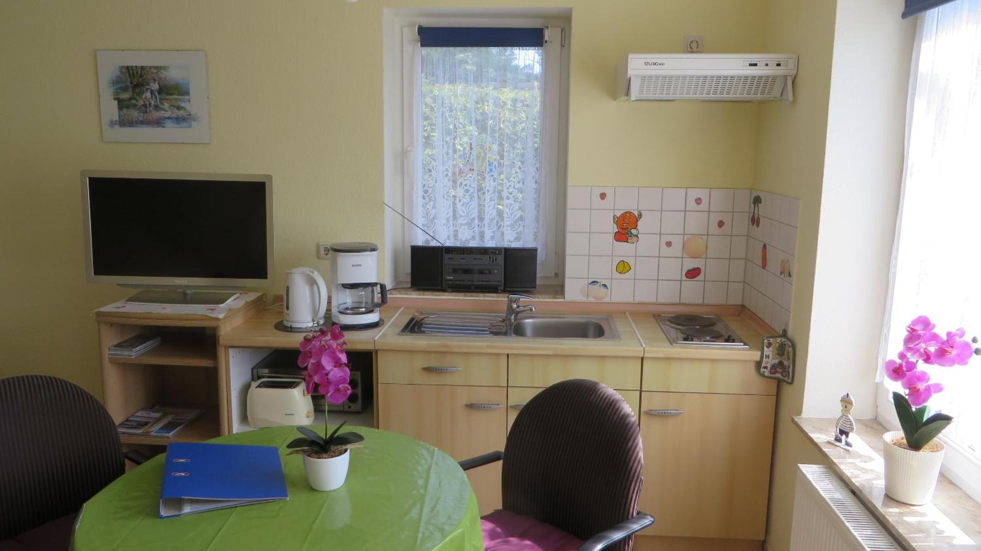 Ferienwohnungen "Marie" Mit Terrassen, Inclusive Park- Und Stellplaetze Am Haus, Mueritz-Strand Nur 700M, Altstadt 10Min, Ruhige Lage, Варен Номер фото